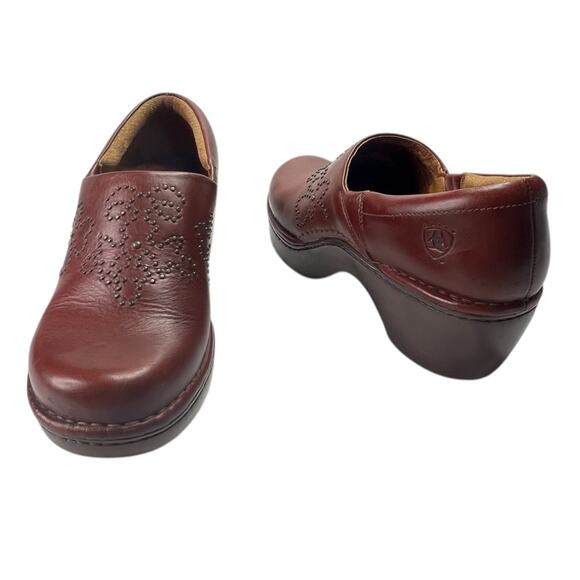 Ariat Leather Studded Clog Mules 9.5 B 21262 Strathmore Western Academia Casual - Picture 1 of 14